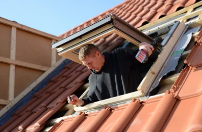 Pose de fenêtres de toit Velux à Ballots